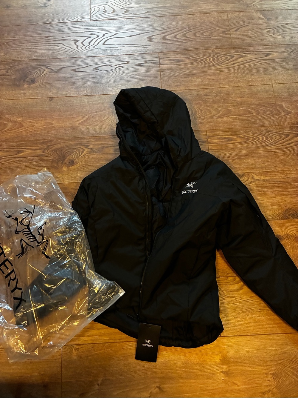 S Arc'teryx Black Hooded Jacket NWT